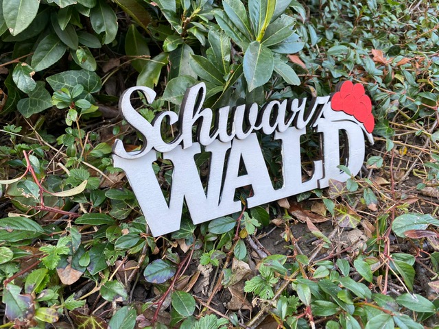 Schwarzwald Schriftzug  in weiß