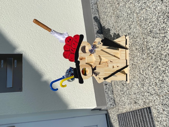 Schwarzwald Schirmständer "Arnold"