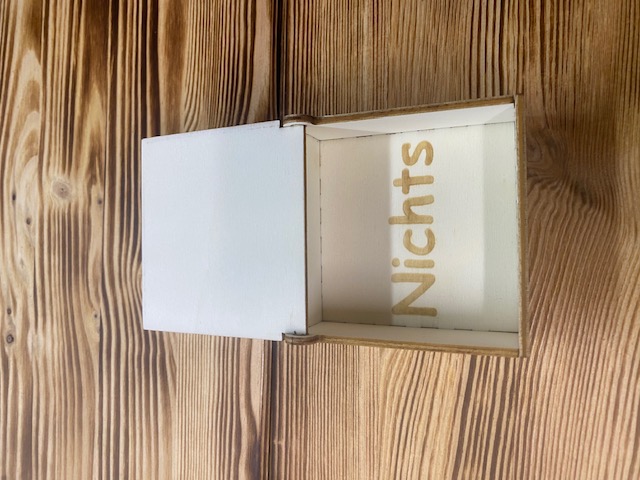 Schwarzwald Geschenkbox "Nichts" Schwarzwald Geschenkbox "Nichts"