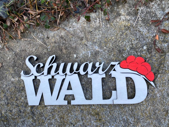 Schwarzwald Schriftzug  in weiß