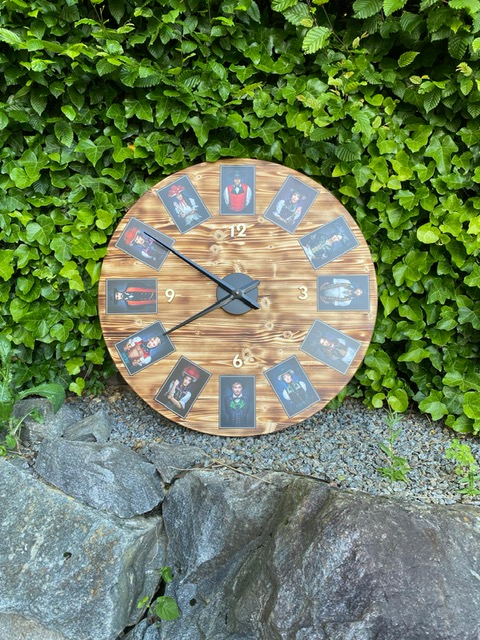 Schwarzwald XXXL Clock "Reni"