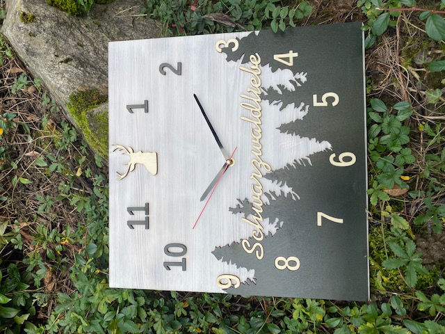 Schwarzwald Clock "Carlos"