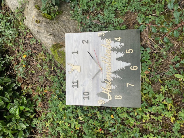 Schwarzwald Clock "Iris"