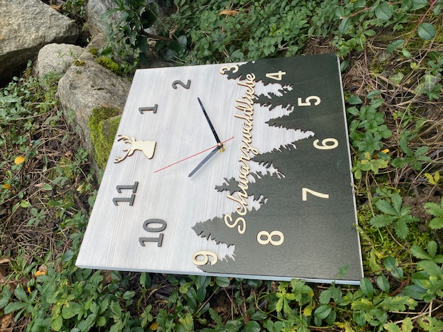 Schwarzwald Clock "Carlos"